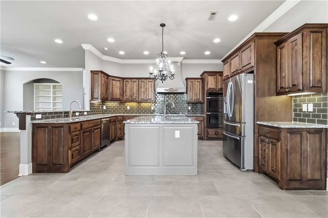 4901 SW Westchester Road, Bentonville, AR 72713