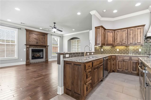 4901 SW Westchester Road, Bentonville, AR 72713