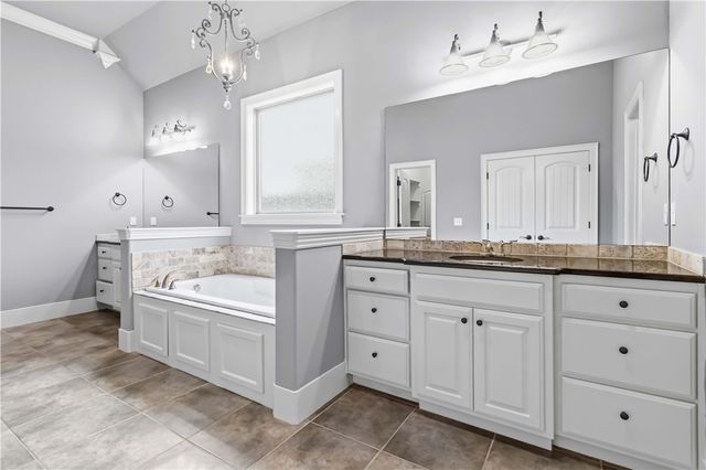 4901 SW Westchester Road, Bentonville, AR 72713