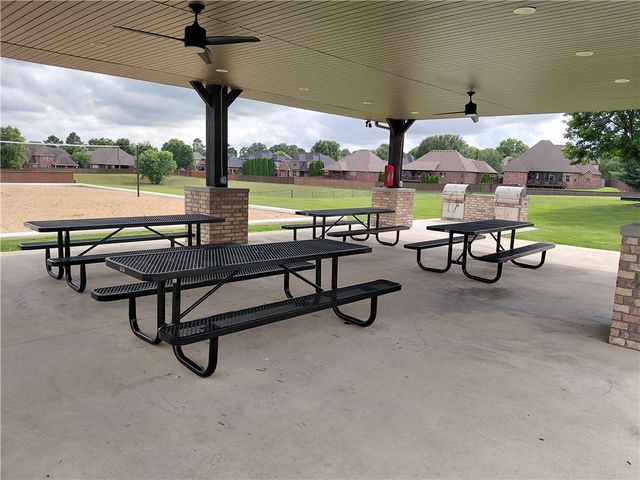 4901 SW Westchester Road, Bentonville, AR 72713