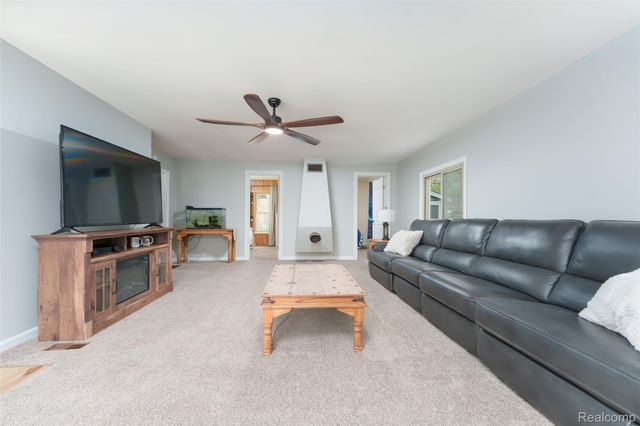 7490 Noahs Landing, Dexter Township, MI 48137