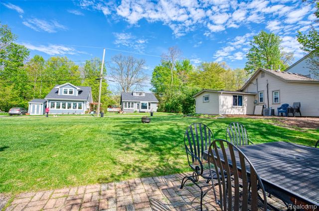 7490 Noahs Landing, Dexter Township, MI 48137