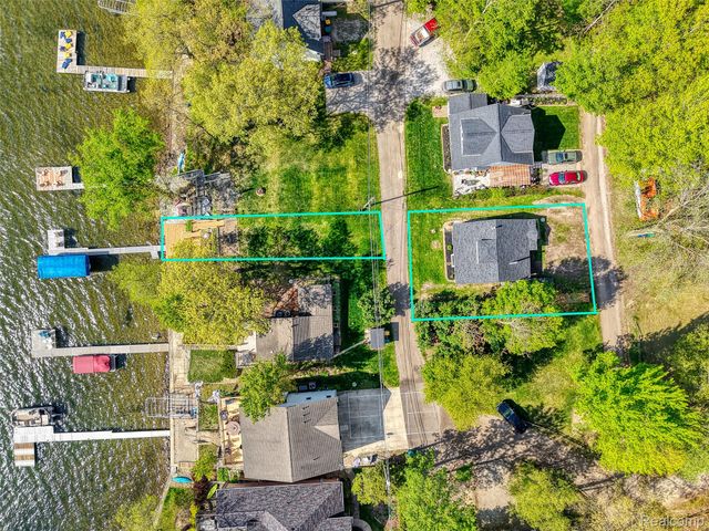7490 Noahs Landing, Dexter Township, MI 48137