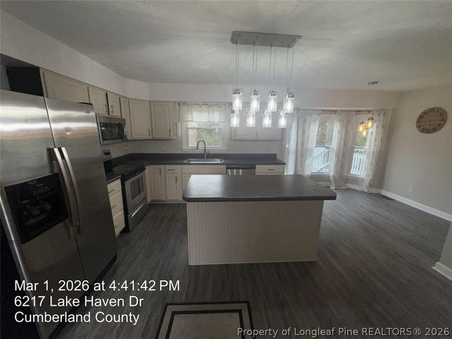 6217 Lakehaven Drive, Fayetteville, NC 28304