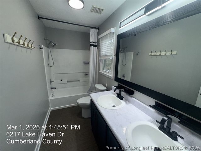 6217 Lakehaven Drive, Fayetteville, NC 28304