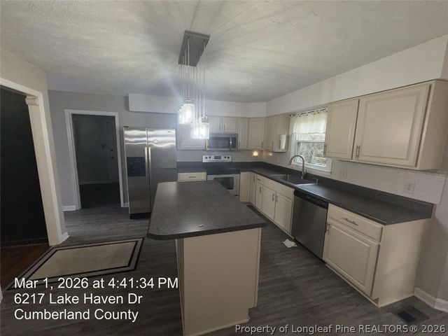 6217 Lakehaven Drive, Fayetteville, NC 28304