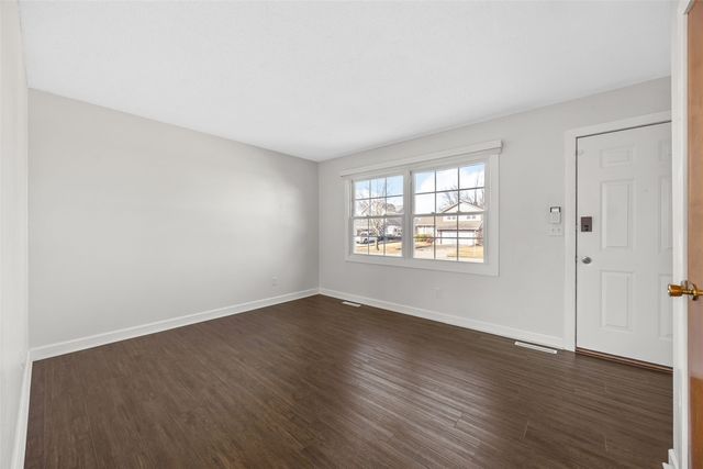 3295 5th Street, Marion, IA 52302