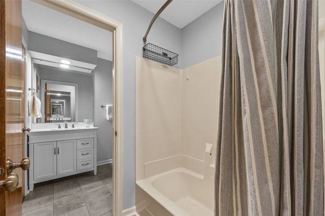 3295 5th Street, Marion, IA 52302