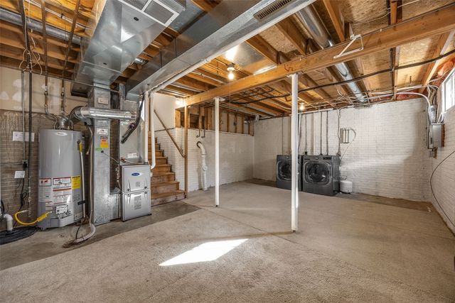 3295 5th Street, Marion, IA 52302