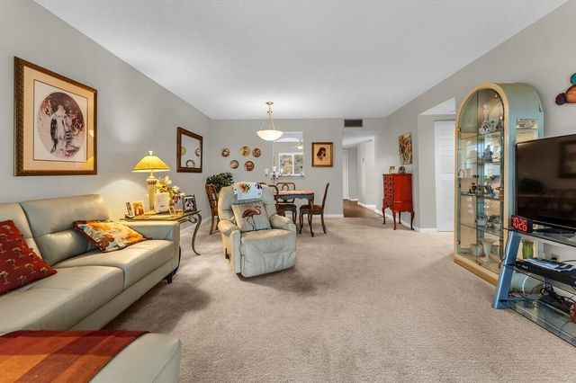 7341 Amberly Lane 307, Delray Beach, FL 33446