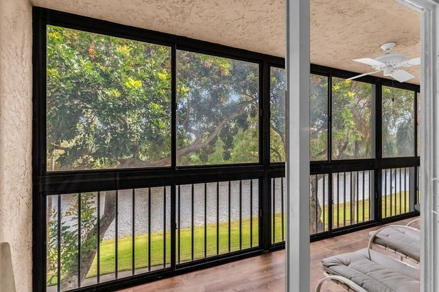 7341 Amberly Lane 307, Delray Beach, FL 33446