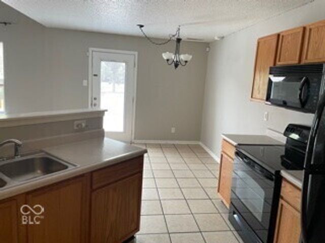 2713 Redland Lane, Indianapolis, IN 46217