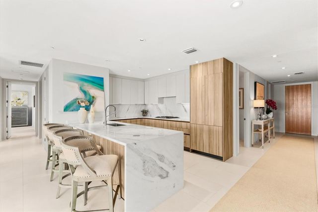 1020 SUNSET POINT ROAD 303, Clearwater, FL 33755