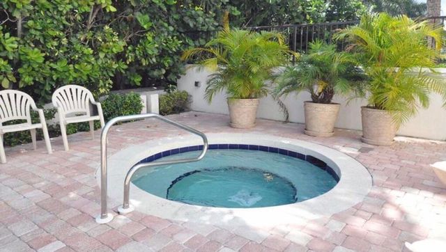 420 Celestial Way 303, Juno Beach, FL 33408
