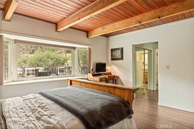 128 Brentwood Drive, Lake Arrowhead, CA 92352