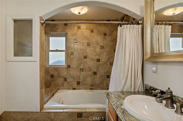 128 Brentwood Drive, Lake Arrowhead, CA 92352