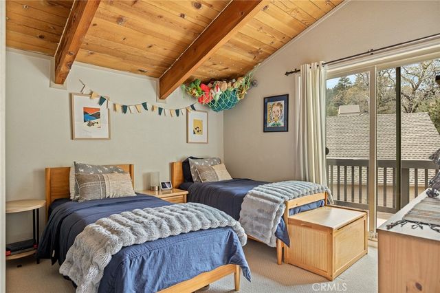 128 Brentwood Drive, Lake Arrowhead, CA 92352