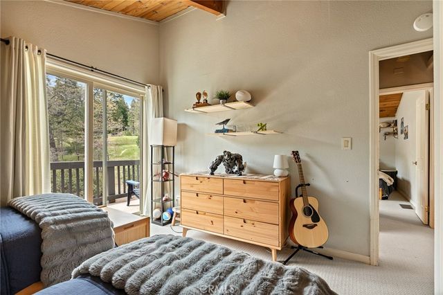 128 Brentwood Drive, Lake Arrowhead, CA 92352