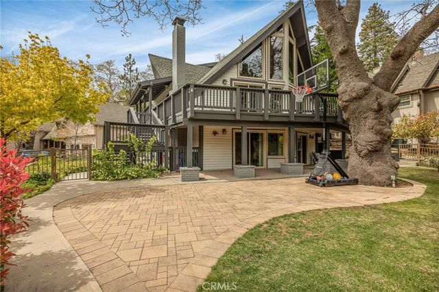 128 Brentwood Drive, Lake Arrowhead, CA 92352