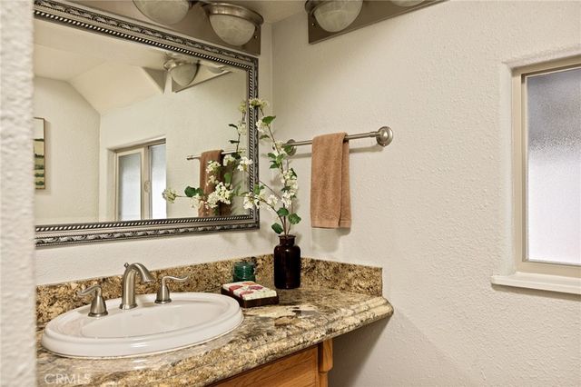 128 Brentwood Drive, Lake Arrowhead, CA 92352