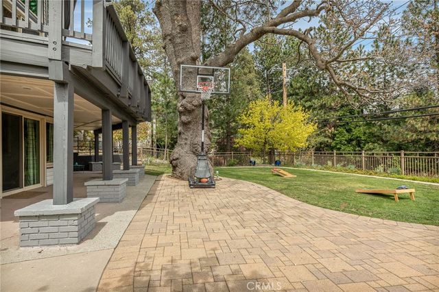128 Brentwood Drive, Lake Arrowhead, CA 92352