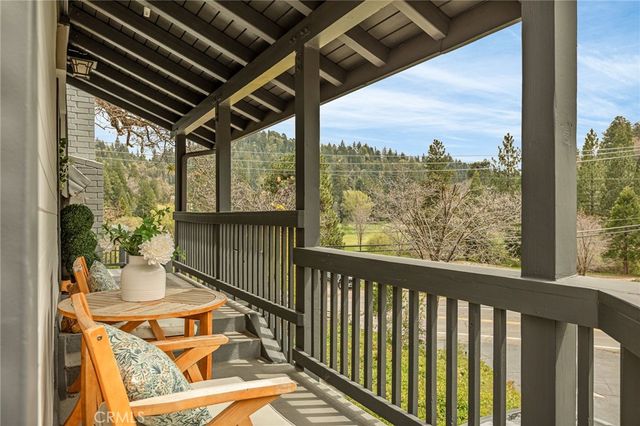 128 Brentwood Drive, Lake Arrowhead, CA 92352