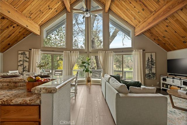 128 Brentwood Drive, Lake Arrowhead, CA 92352