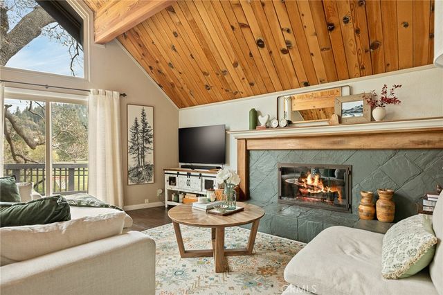 128 Brentwood Drive, Lake Arrowhead, CA 92352
