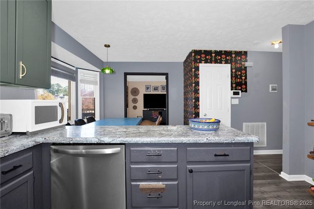 529 Old Farm Road, Fayetteville, NC 28314