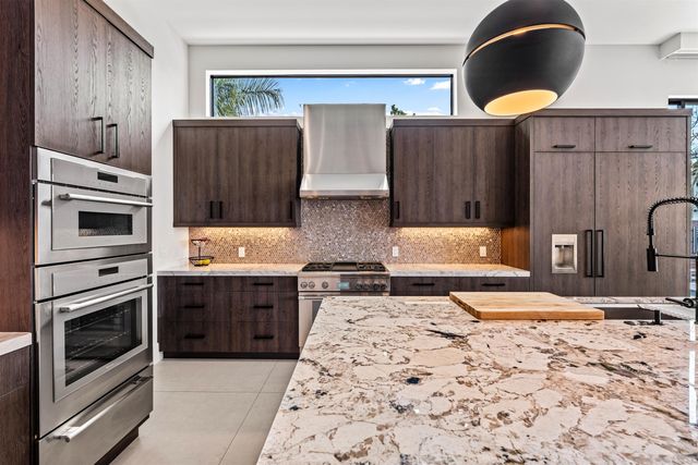 2880 NE 35th Street, Lighthouse Point, FL 33064