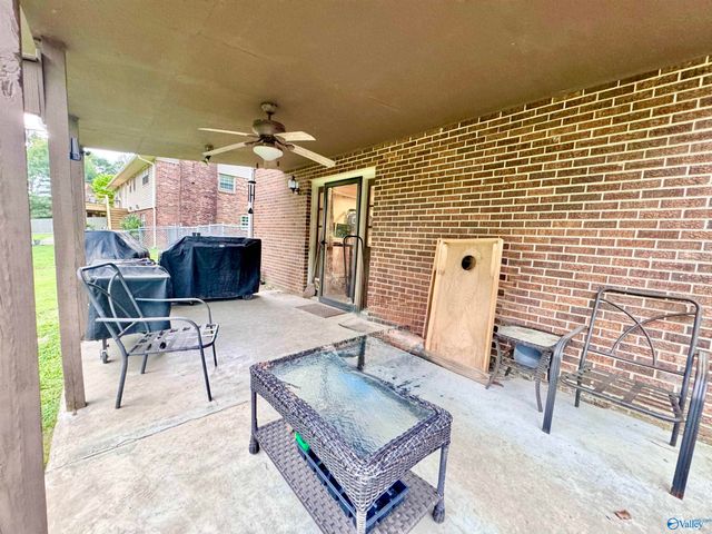 910 Brentwood Drive, Cullman, AL 35055