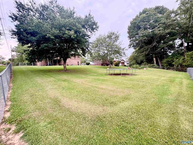 910 Brentwood Drive, Cullman, AL 35055