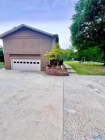910 Brentwood Drive, Cullman, AL 35055