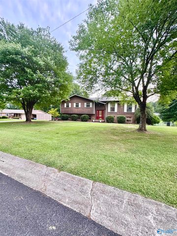 910 Brentwood Drive, Cullman, AL 35055