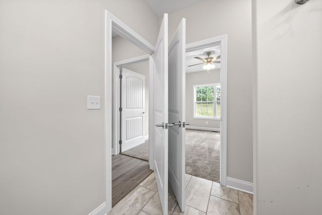 1190 Gardenia Ln, Clarksville, TN 37043