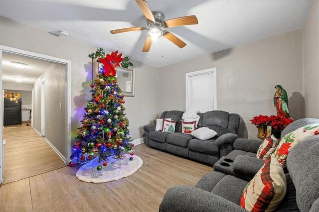 534 Reynolds Avenue, Kansas City, KS 66101