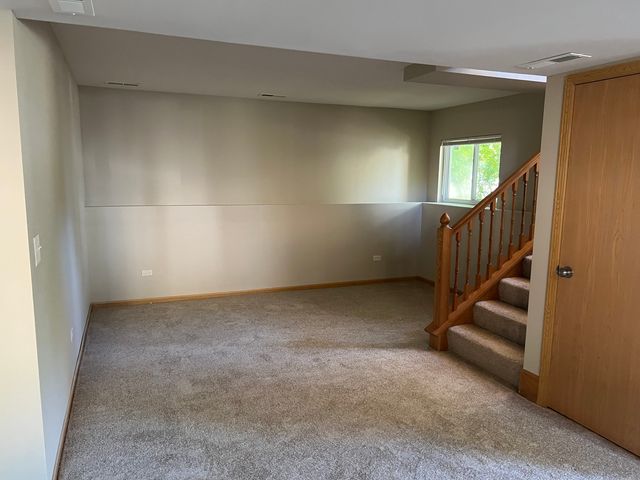 2207 N Gabriel Avenue, Zion, IL 60099