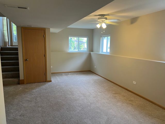 2207 N Gabriel Avenue, Zion, IL 60099