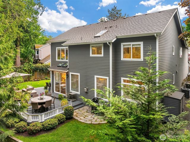 3032 206th Way NE, Sammamish, WA 98074