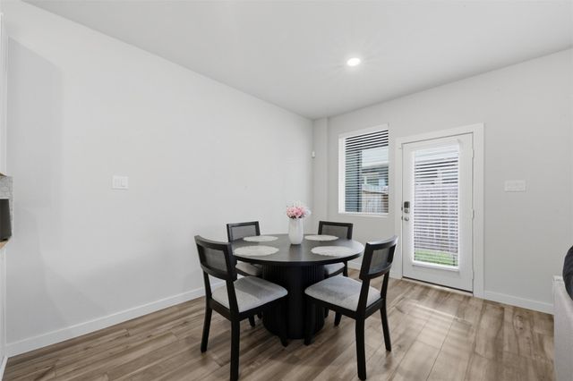 635 Salt Marsh Trail, Kemah, TX 77565