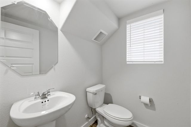 635 Salt Marsh Trail, Kemah, TX 77565