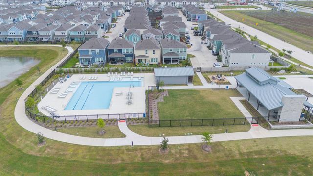 635 Salt Marsh Trail, Kemah, TX 77565