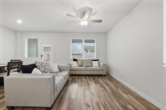 635 Salt Marsh Trail, Kemah, TX 77565