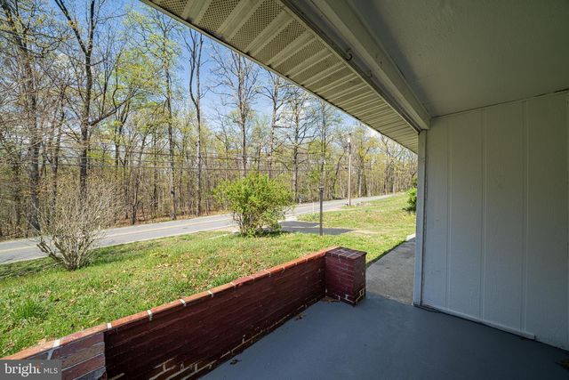 10635 CRYSTAL FALLS DR, Hagerstown, MD 21742