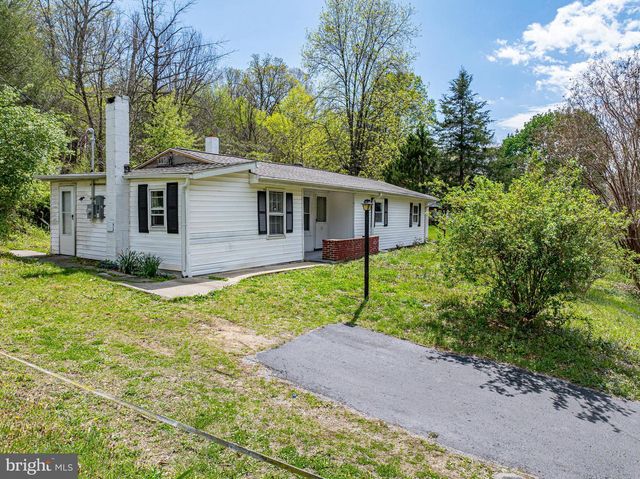 10635 CRYSTAL FALLS DR, Hagerstown, MD 21742