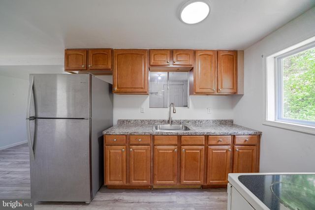 10635 CRYSTAL FALLS DR, Hagerstown, MD 21742