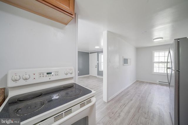 10635 CRYSTAL FALLS DR, Hagerstown, MD 21742