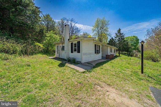 10635 CRYSTAL FALLS DR, Hagerstown, MD 21742