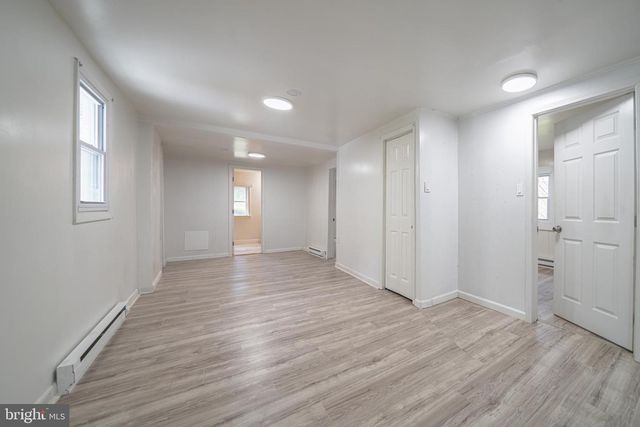 10635 CRYSTAL FALLS DR, Hagerstown, MD 21742