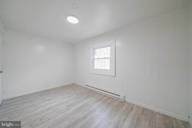 10635 CRYSTAL FALLS DR, Hagerstown, MD 21742